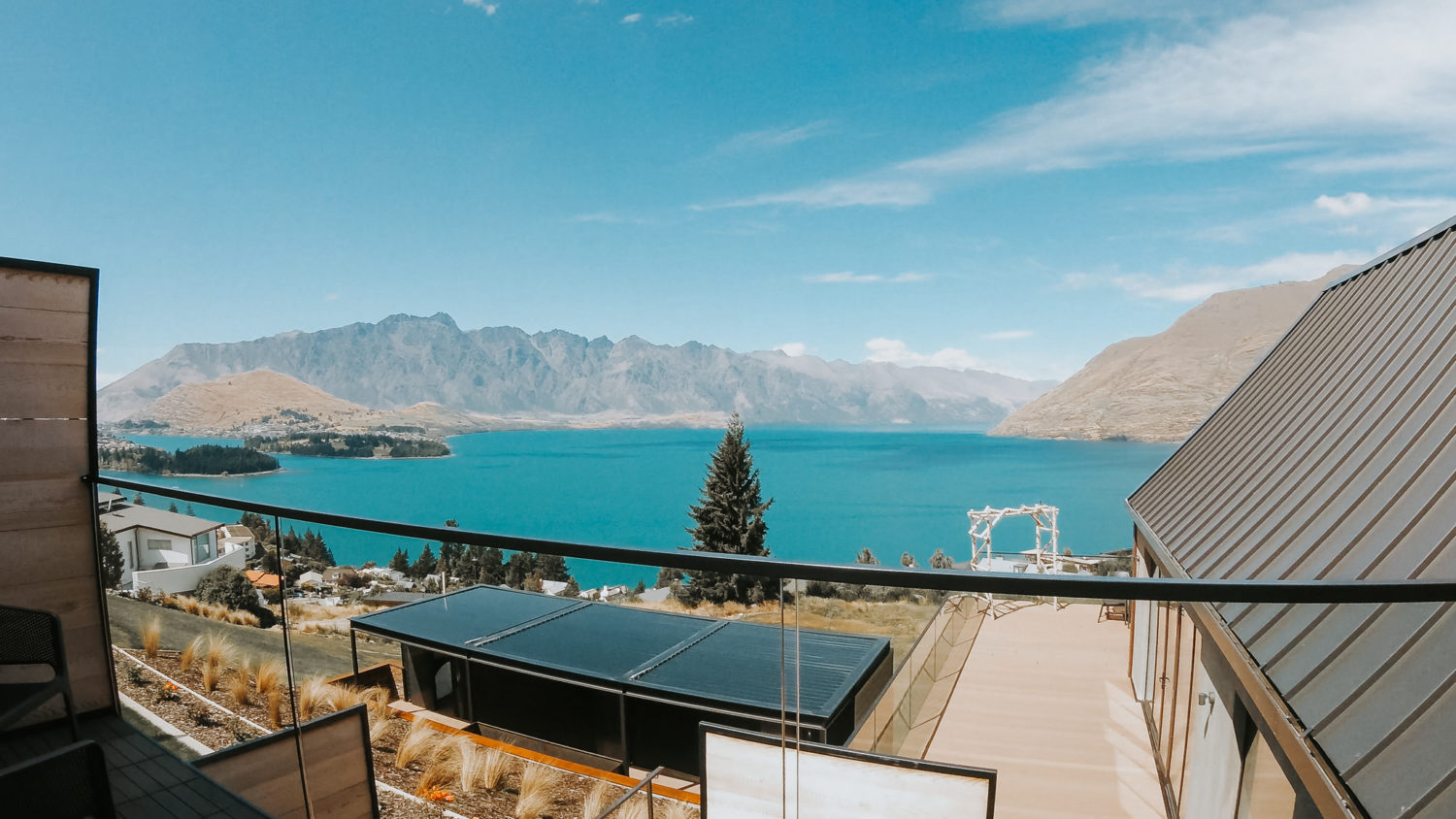 Room view of Lake Wakatipu in Kamana Lake House Hotel