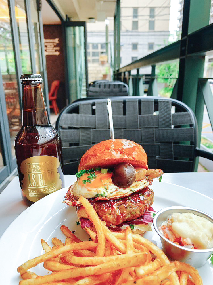 Burgers in Kyoto